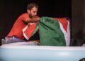 Sette bambine ebree: quando il teatro finisce, ma il disagio resta