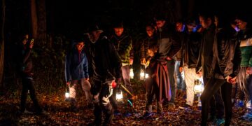 Carnia, la notte di Halloween tra lanterne e antichi riti